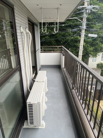 角田ビルのバルコニー