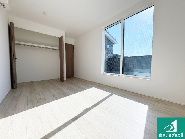 堺市中区福田　第2期・第3期　新築一戸建ての洋室|シンプルな洋室は、自分好みのインテリアが楽しめます♪ご家族とインテリアや家具を選びに行くのは新築購入時の醍醐味の一つです。ぜひお楽しみください♪