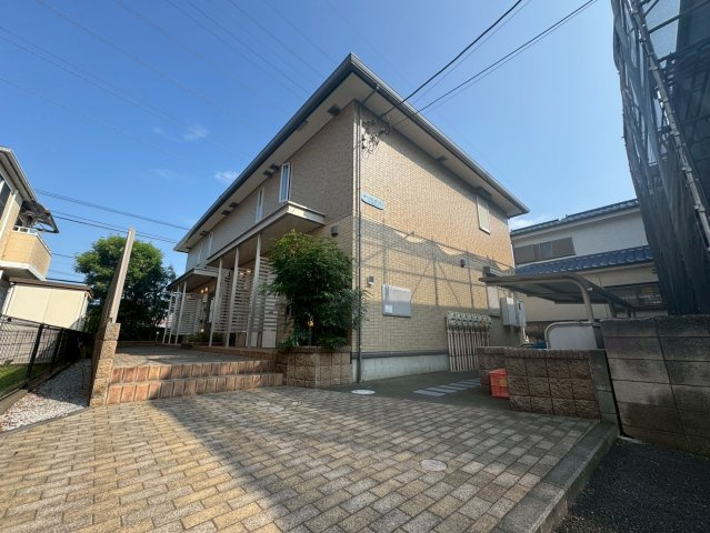 府中市紅葉丘３丁目のアパート