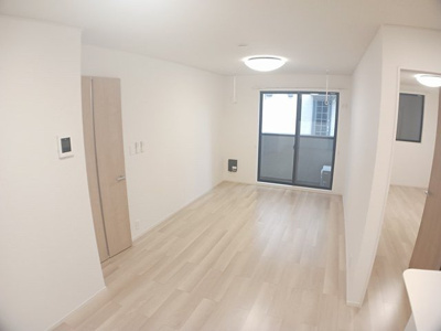 【居間・リビング】 | ル・レスト前田 | ゆったり過ごせるリビングです