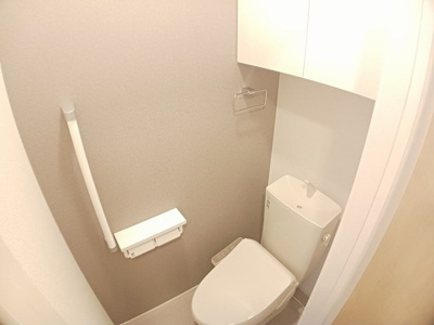【トイレ】 | ル・レスト前田 | 落ち着いた色調のトイレです