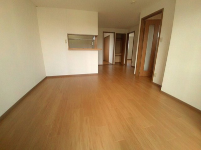 【居間・リビング】 | カーサ・フィオーレ中島Ａ | 使いやすい居間です