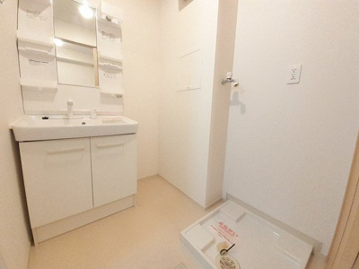 【洗面所】 | ノアＢ | スペースが確保できる洗面所です