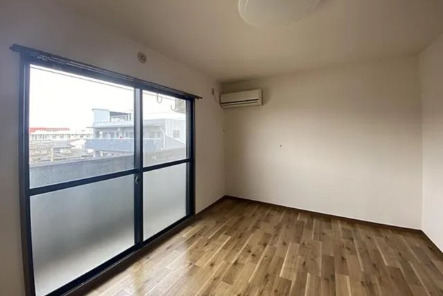 ★当社HP限定★香川県高松市1棟売りマンションの洋室