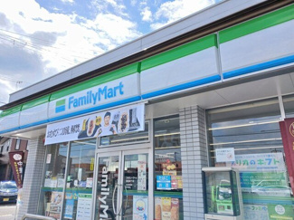 【周辺】 | ミルト・タウンＴ | ファミリーマートまで220m