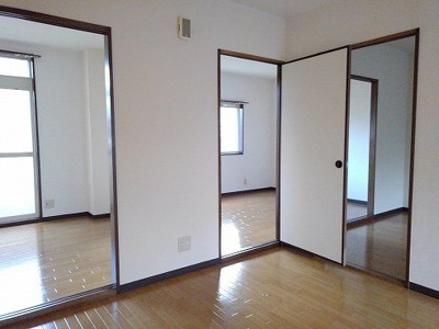 【内装】 | ファミールＦ | 明るい室内です