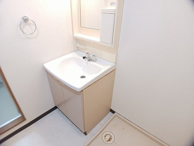 【洗面所】 | グランディオーズ | 忙しい朝には欠かせない洗面所です