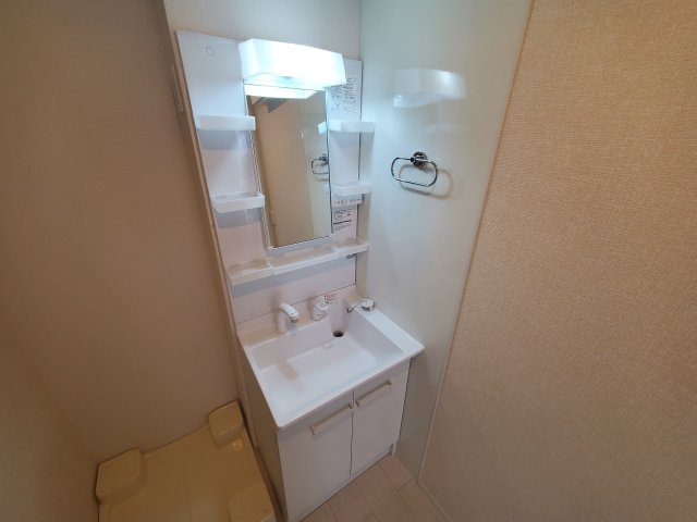 【独立洗面台】 | レスティングスウェル浦和 | 使いやすい独立洗面台です