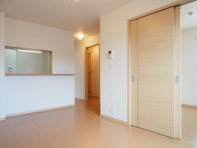 【居間・リビング】 | アメニティⅡ | 使いやすい居間です