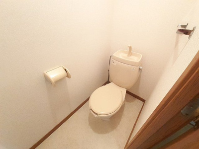 【トイレ】 | エスポワールⅡ | シンプルで使いやすいトイレです