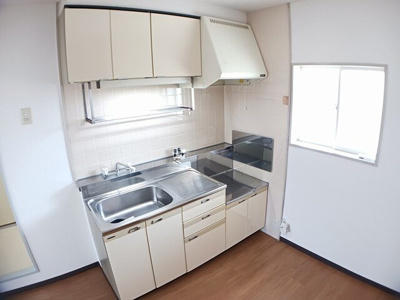 【キッチン】 | リバティー田寺 | コンパクトなキッチンで掃除もラクラク