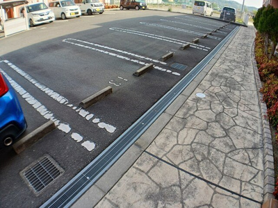 【駐車場】 | グラン・シャリオＢ | 駐車場に車を止められます