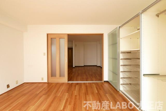 呉竹マンションの寝室