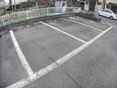 【駐車場】 | はくや西高洲 | 駐車場です