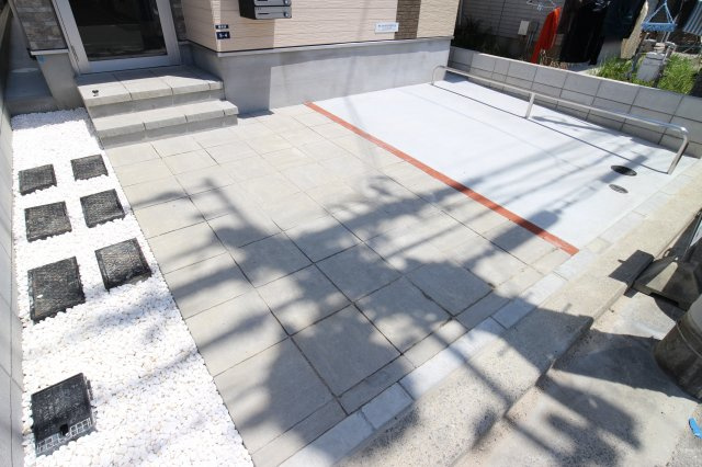 ハーモニーテラス瑞穂通の駐車場