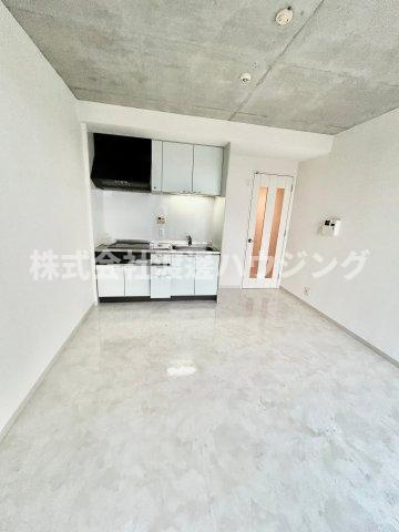 ALPORTOの居間・リビング