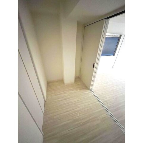 サンハイツ塚本の洋室