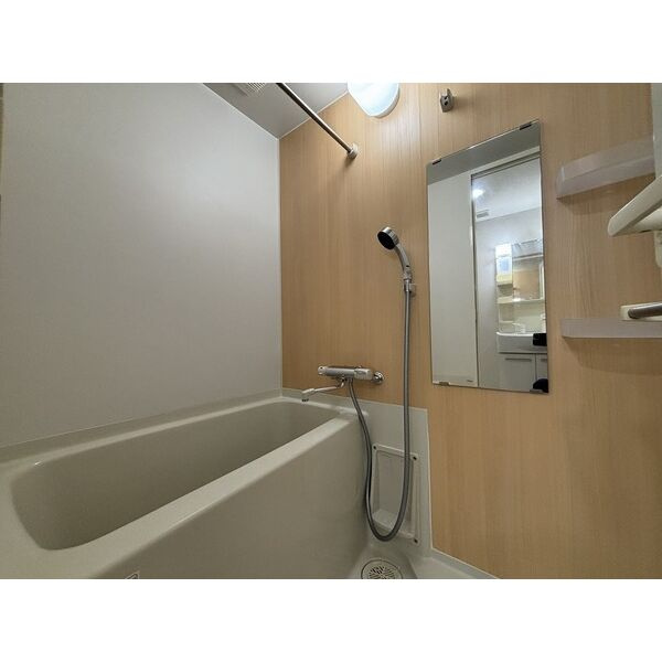 シーズンコート二ツ杁の浴室