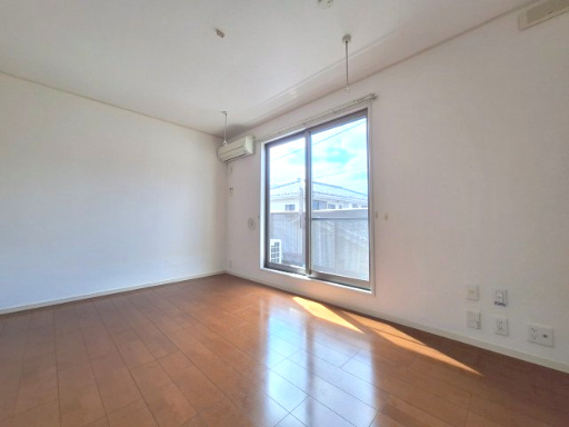 メゾンカルムの居間・リビング