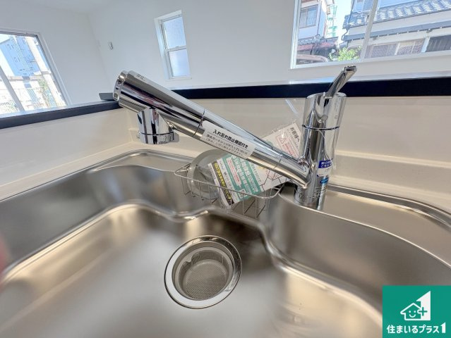 八幡市八幡樋ノ口　第1期　新築一戸建ての設備|食事後の一仕事、食器洗いをボタン一つでお任せできちゃいます！場所を取らないビルトイン式なので、お料理スペースもしっかり確保！