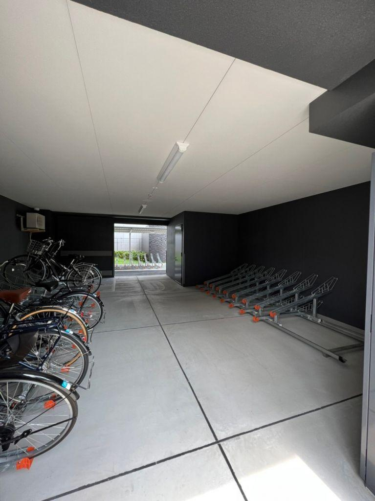 プレサンス鶴舞駅前レジス　名古屋市賃貸　仲介手数料無料の駐車場