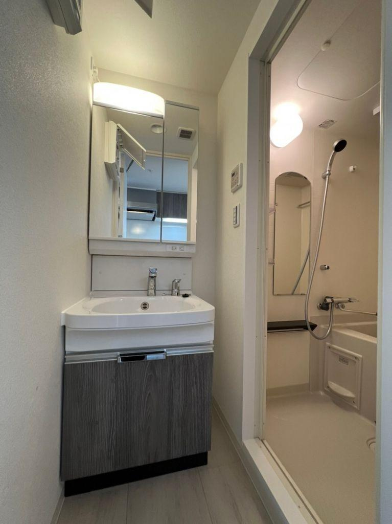 プレサンス鶴舞駅前レジス　名古屋市賃貸　仲介手数料無料の洗面所