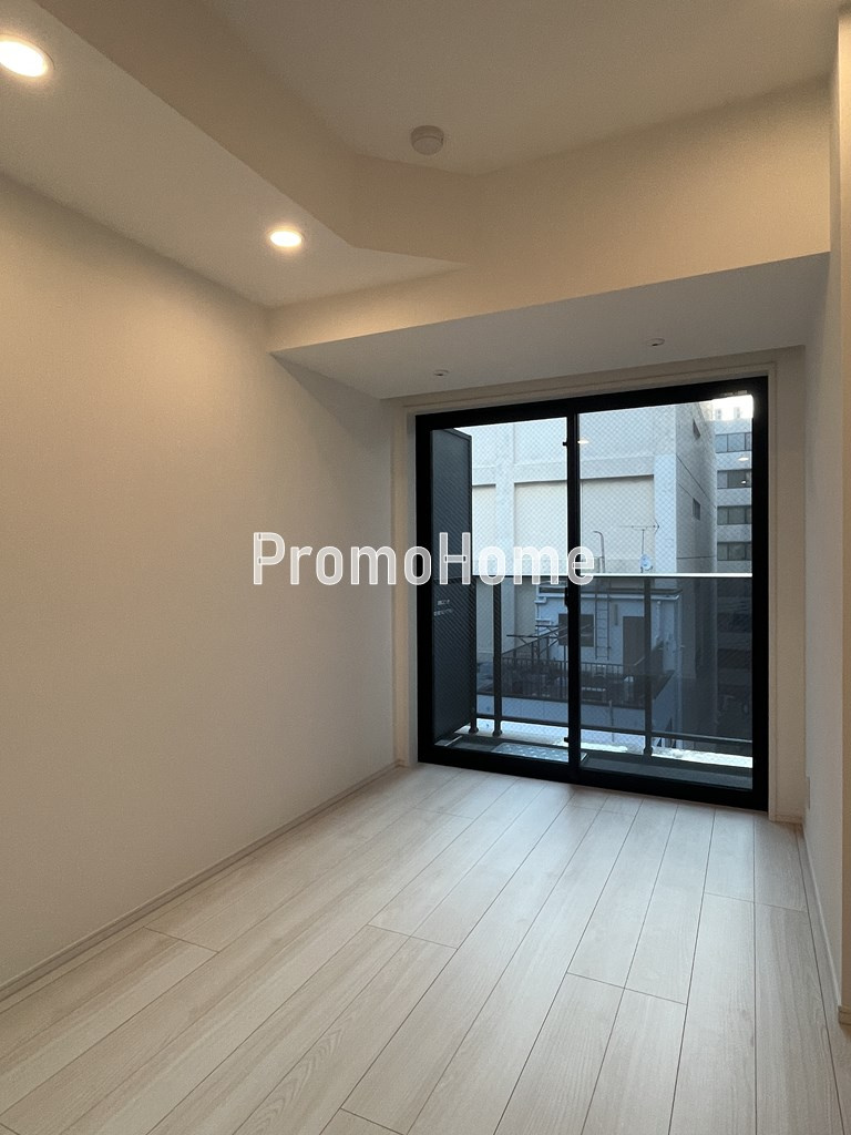 トラディス秋葉原の居間・リビング