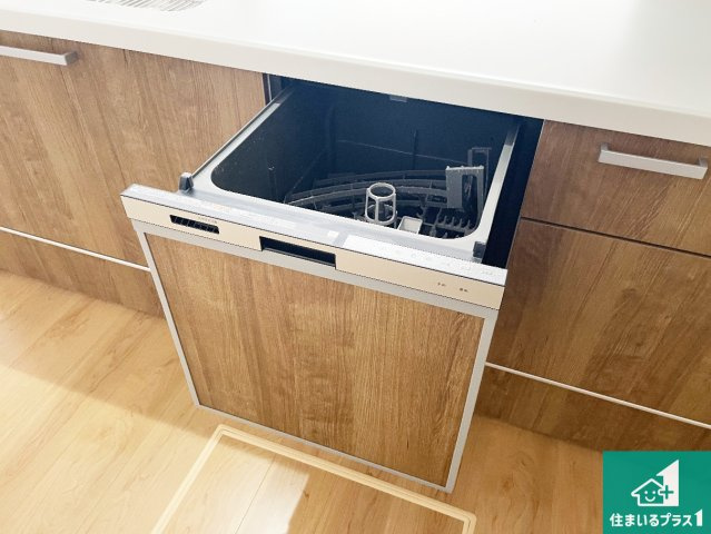 京都市伏見区日野不動講町　第1期　新築一戸建ての設備|食事後の一仕事、食器洗いをボタン一つでお任せできちゃいます！