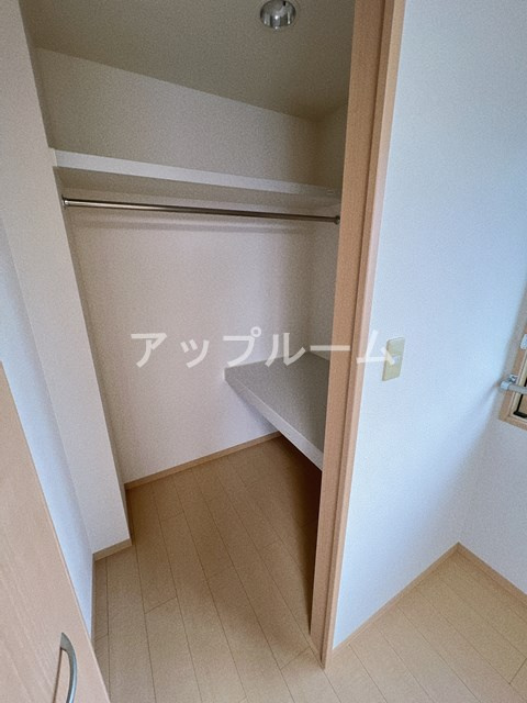 アゼリアコート・友の収納