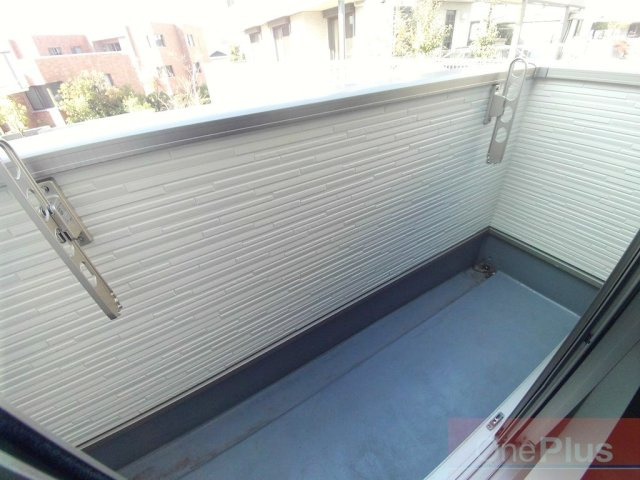エクソニア篠原本町のバルコニー