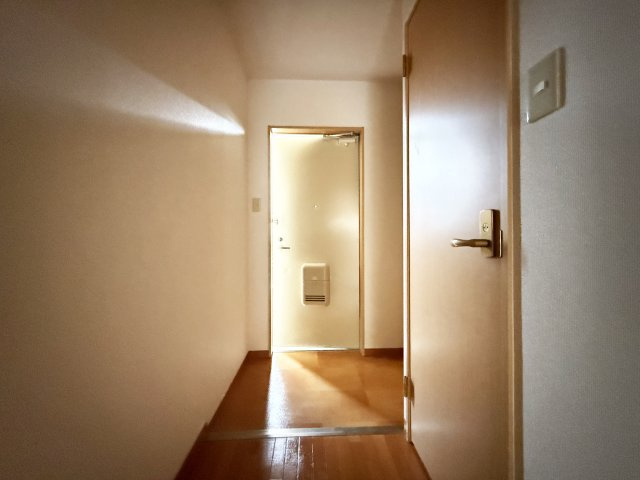 フレンテ・カルポートの玄関
