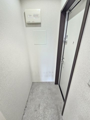 【玄関】 | ソプラリア1番館