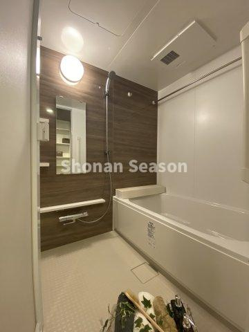 【浴室】 | 大人もゆったりくつろげる広々としたユニットバスで快適な時間を♪