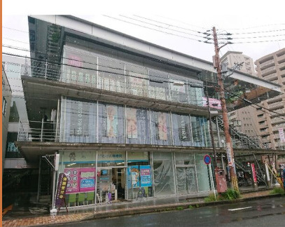 大津市馬場１丁目の店舗一部の外観