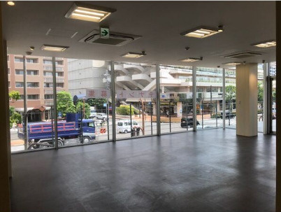 大津市馬場１丁目の店舗一部のロビー