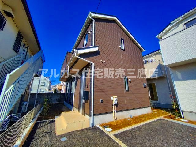 三鷹市大沢５丁目 京王線 駅名 西調布 駅 新築戸建の外観