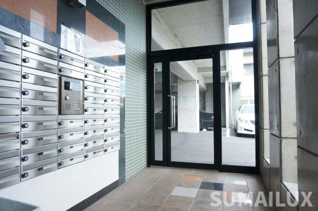 熊本市中央区水前寺５丁目の賃貸マンションのエントランス