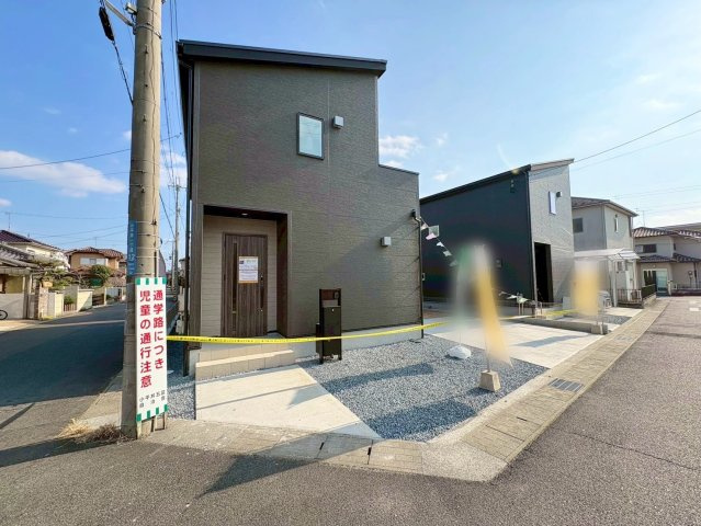 栗東市小平井1丁目1号棟　新築戸建ての外観