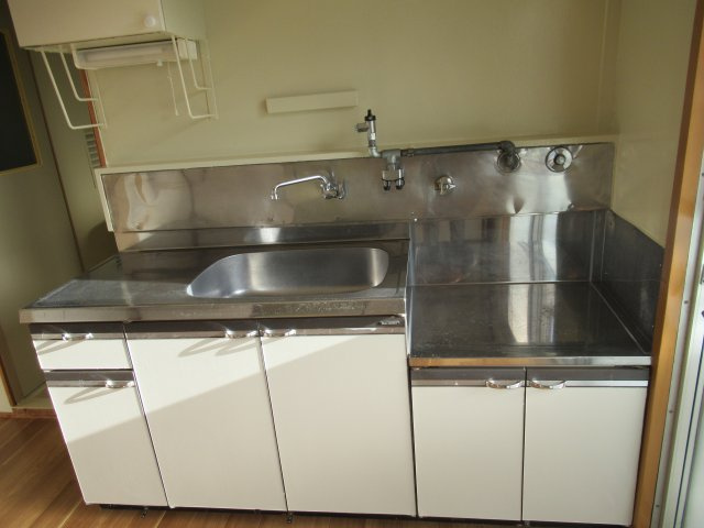 兵庫県公社　伊丹鴻池　５B号棟のキッチン|キッチンでお料理をお楽しみください