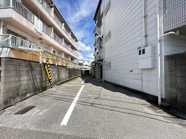 シティーライフ21比島の駐車場