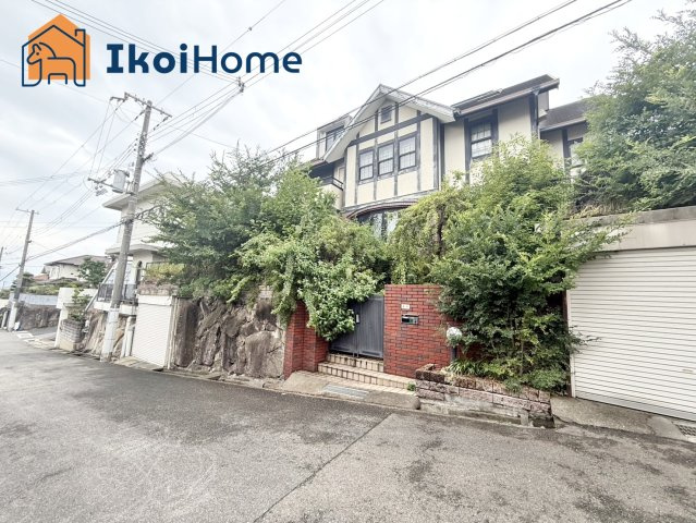 明石市朝霧山手町　土地の周辺|小学校は朝霧小学校、中学校は朝霧中学校、共に徒歩8分程度になりますので、安心です。