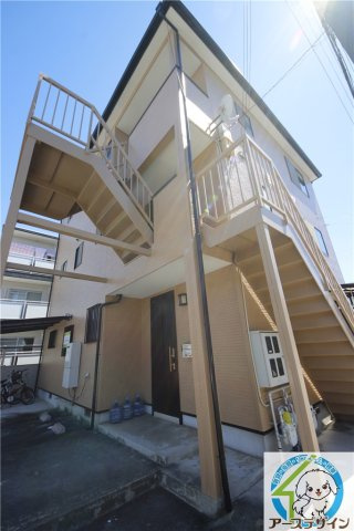 ECハイツの外観