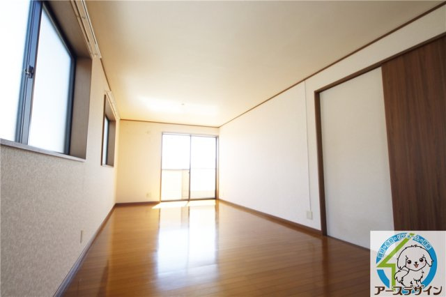 ECハイツの居間・リビング