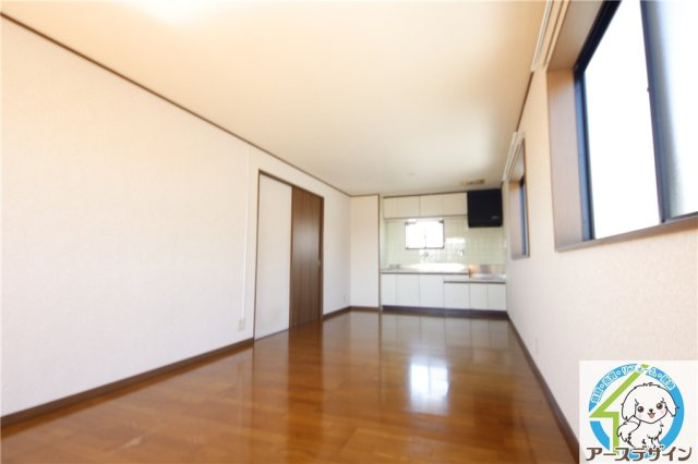 ECハイツの居間・リビング