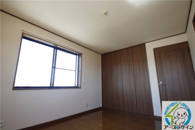 ECハイツの洋室