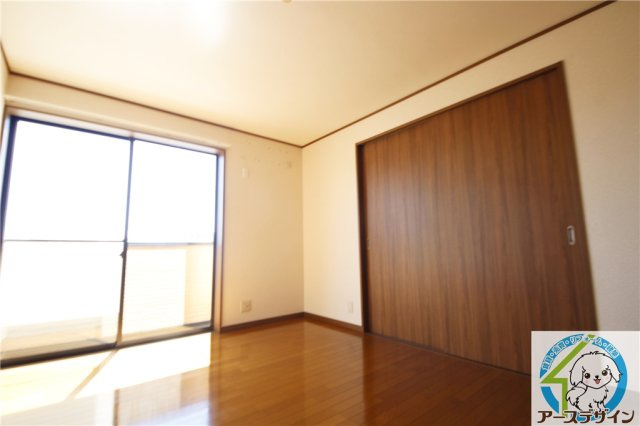 ECハイツの洋室