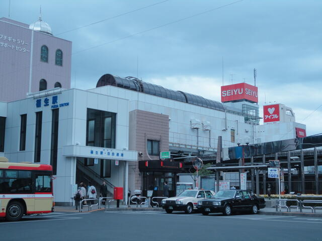 福生駅まで1300m