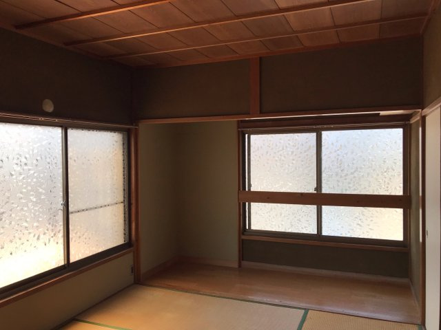 和歌山市鷹匠町1丁目・中古戸建2棟・54693の和室|建物1