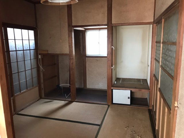 和歌山市鷹匠町1丁目・中古戸建2棟・54693の和室|建物2