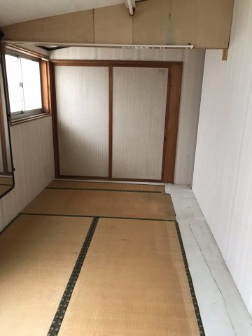 和歌山市鷹匠町1丁目・中古戸建2棟・54693の和室|建物2